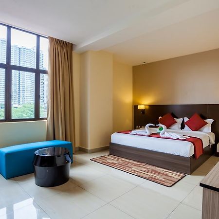 Dolphin Hotel, Chow Kit Куала-Лумпур Экстерьер фото