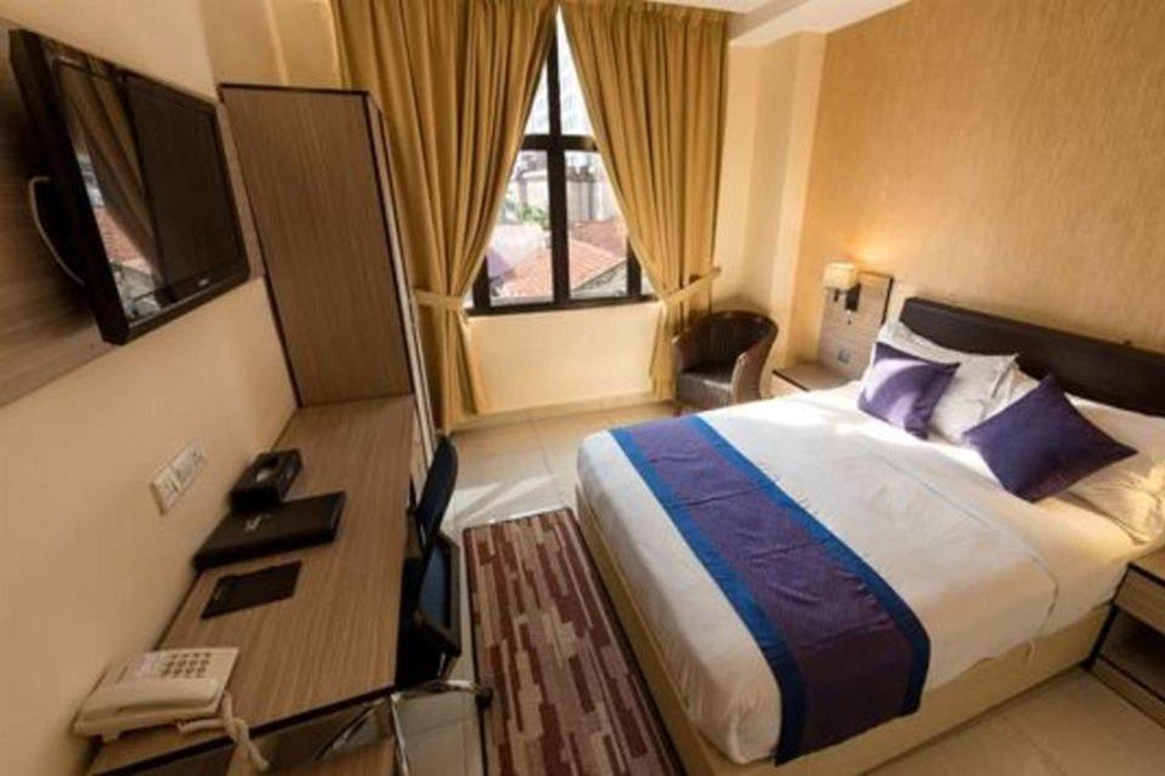 Dolphin Hotel, Chow Kit Куала-Лумпур Экстерьер фото